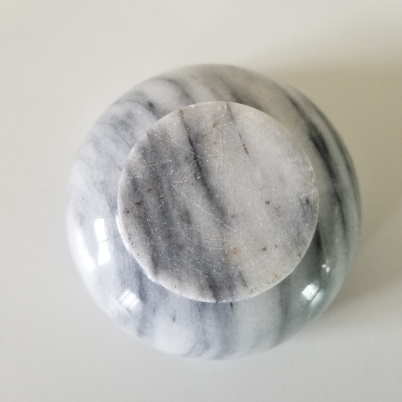 Marble | Salt Cellar - Picture 3 of 5